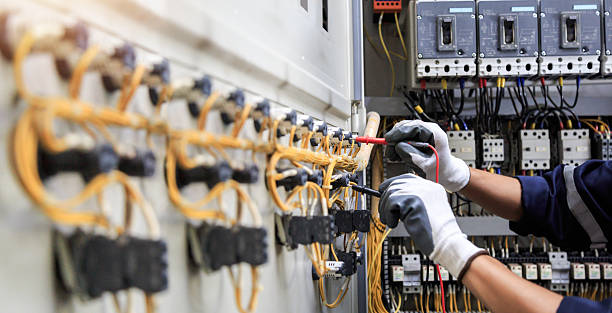 Professional Electrician technician working in Bourg, LA
